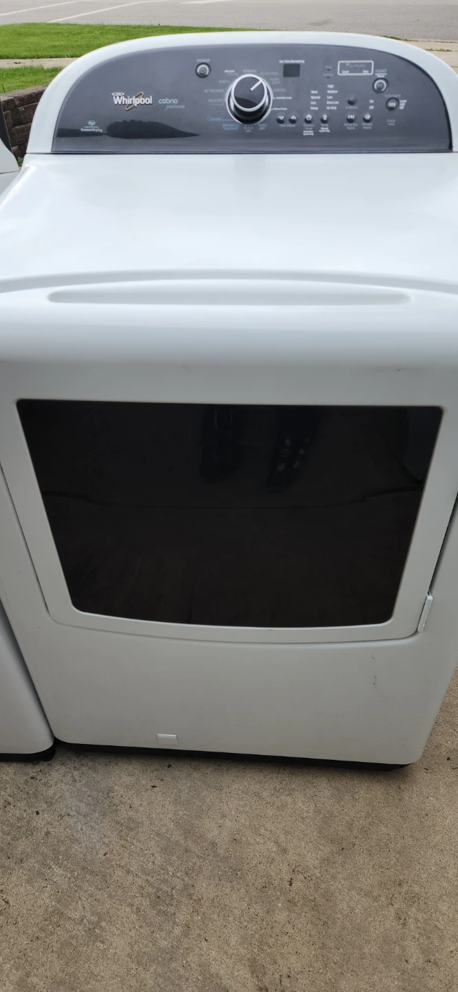 XL Capacity Whirlpool Cabrio Washer and  Gas  Dryer - photo 4
