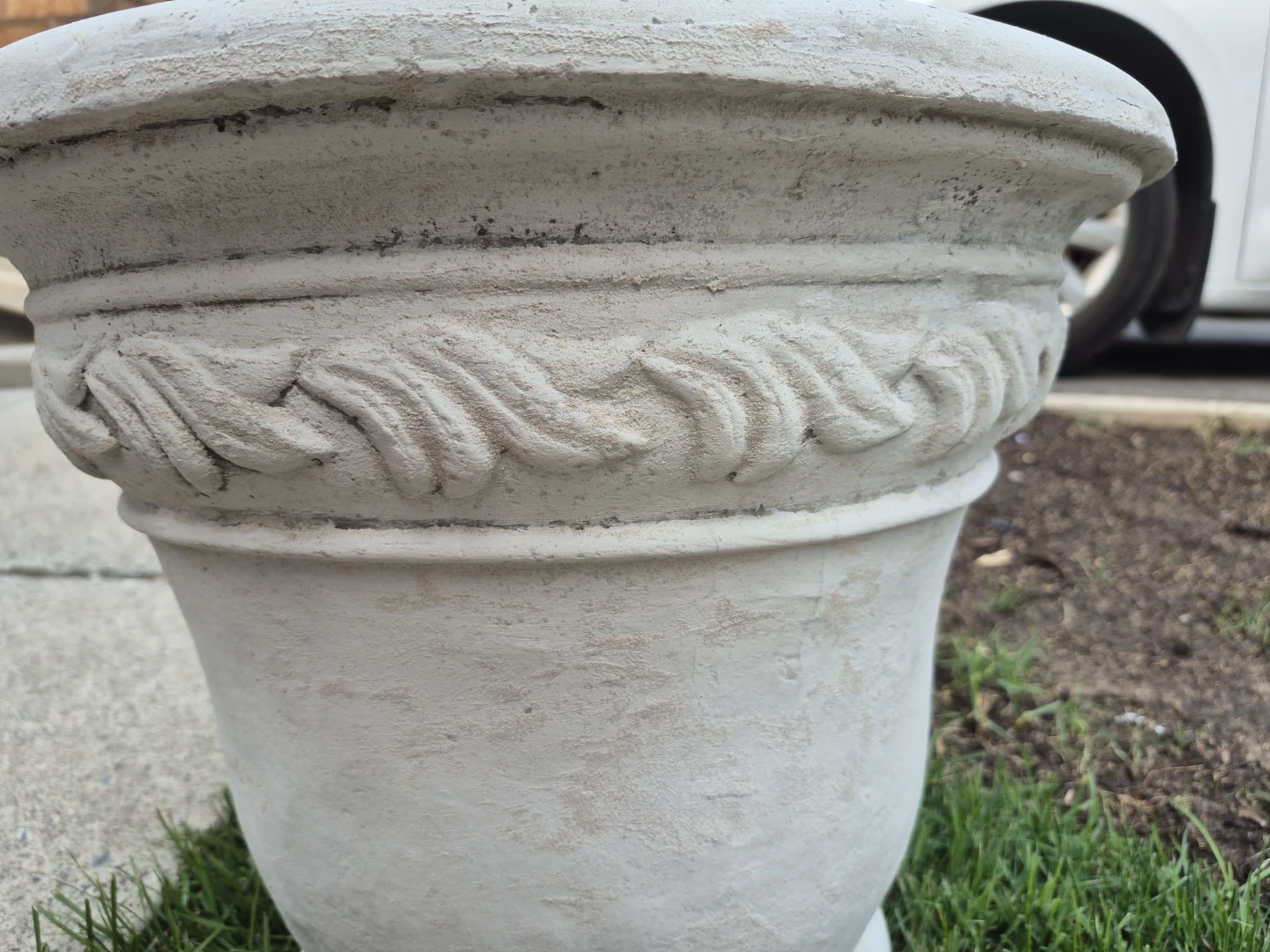 Nice Large Decorative Garden Planter Pot - photo 2