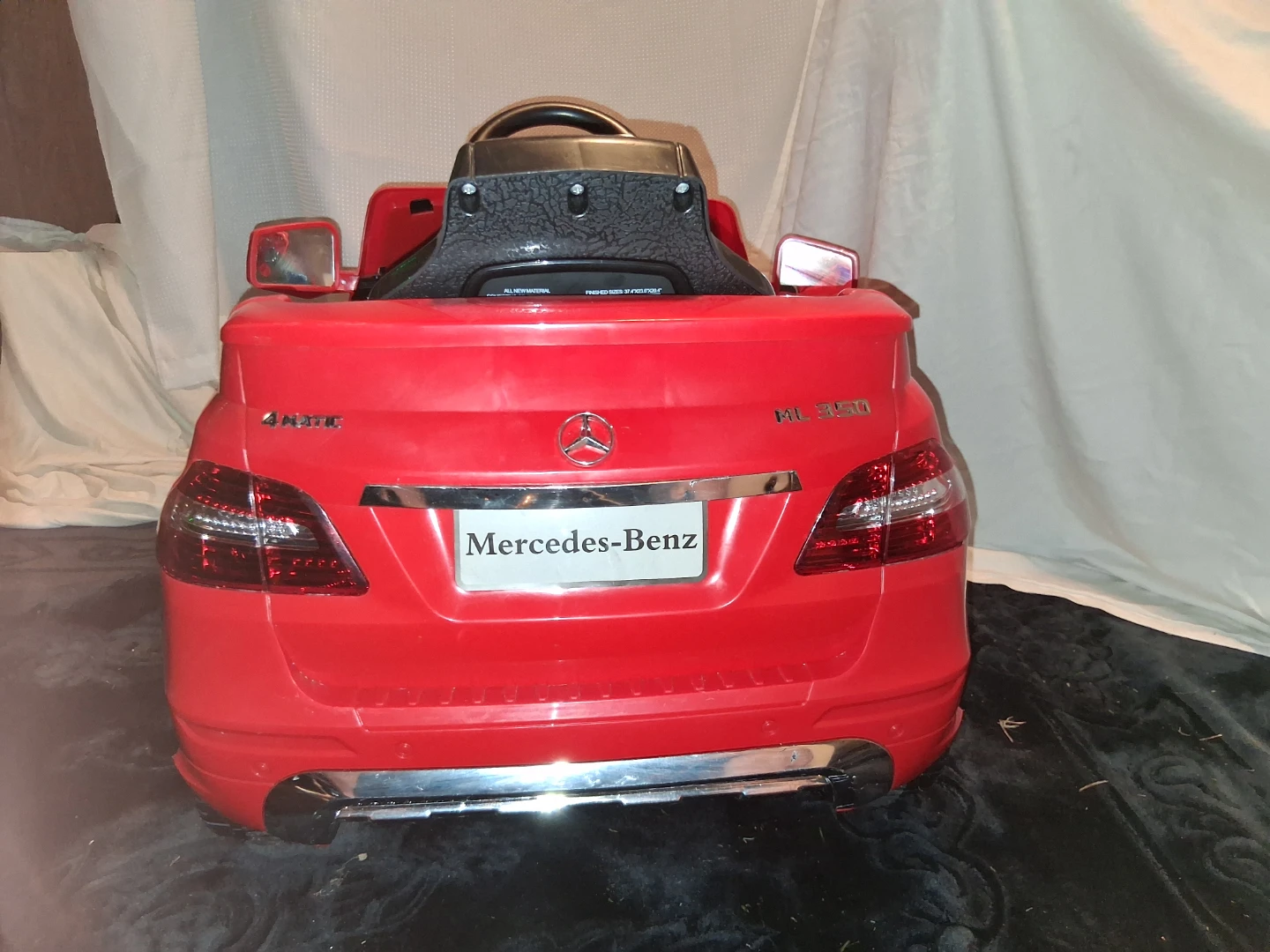 Red Mercedes-Benz ML350 Ride-On Toy Car - photo 4