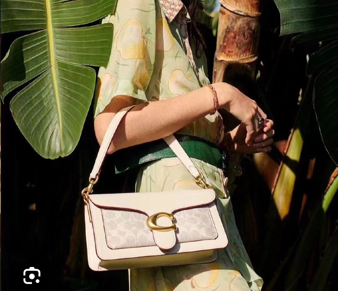 Coach purse 👛