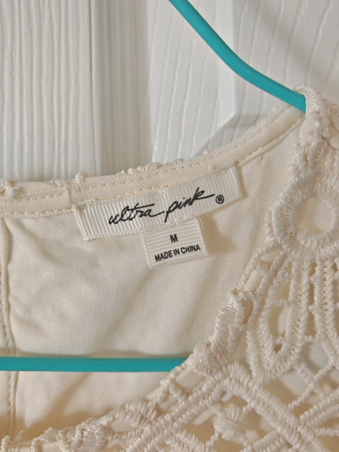 Ultra Pink Crochet Lace Top - Cream - Size M - photo 2