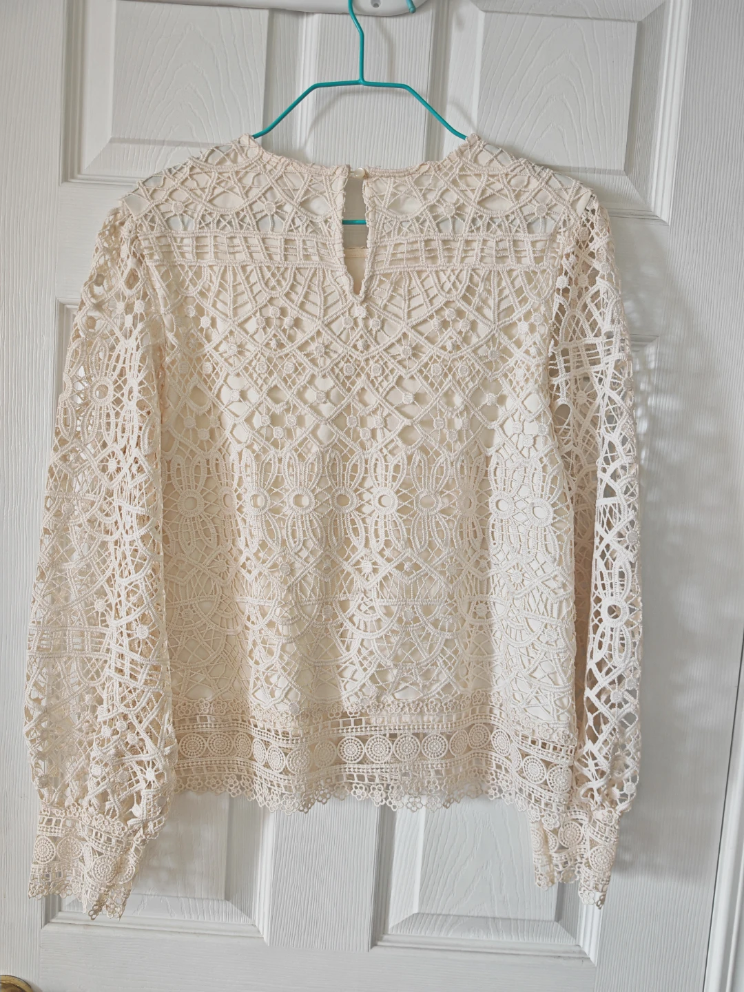 Ultra Pink Crochet Lace Top - Cream - Size M - photo 3