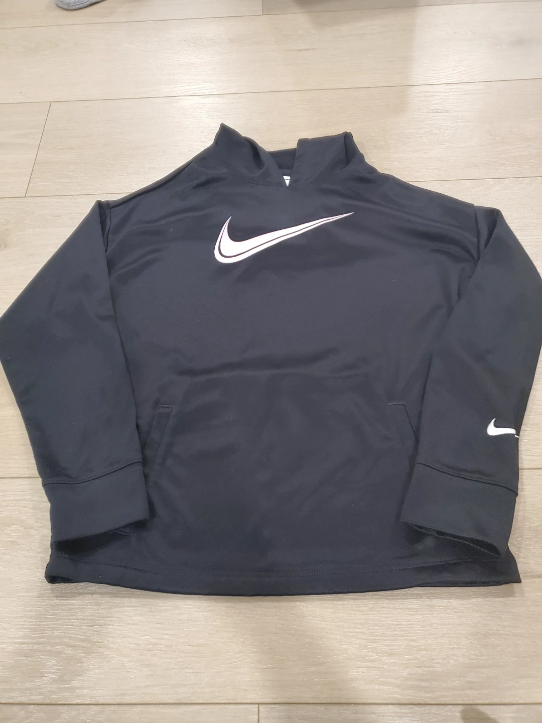 Girls Size M Nike Pullover Hoodie