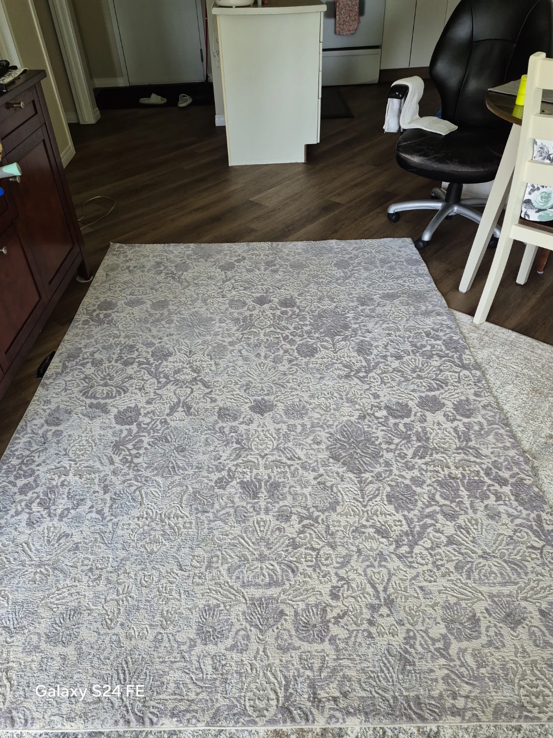 Area Rug 5'x7' - photo 4