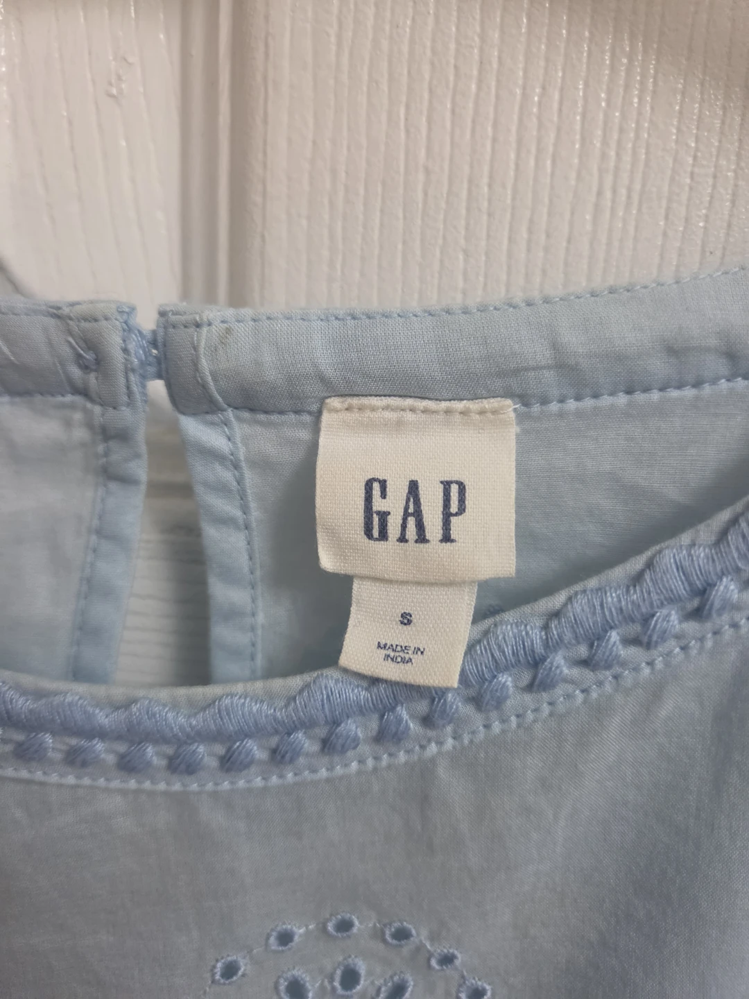 Light Blue Gap Embroidered Blouse - Size S - photo 3