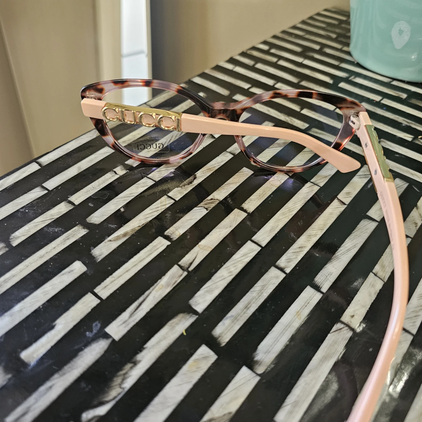 Gucci Women's Glasses - photo 2