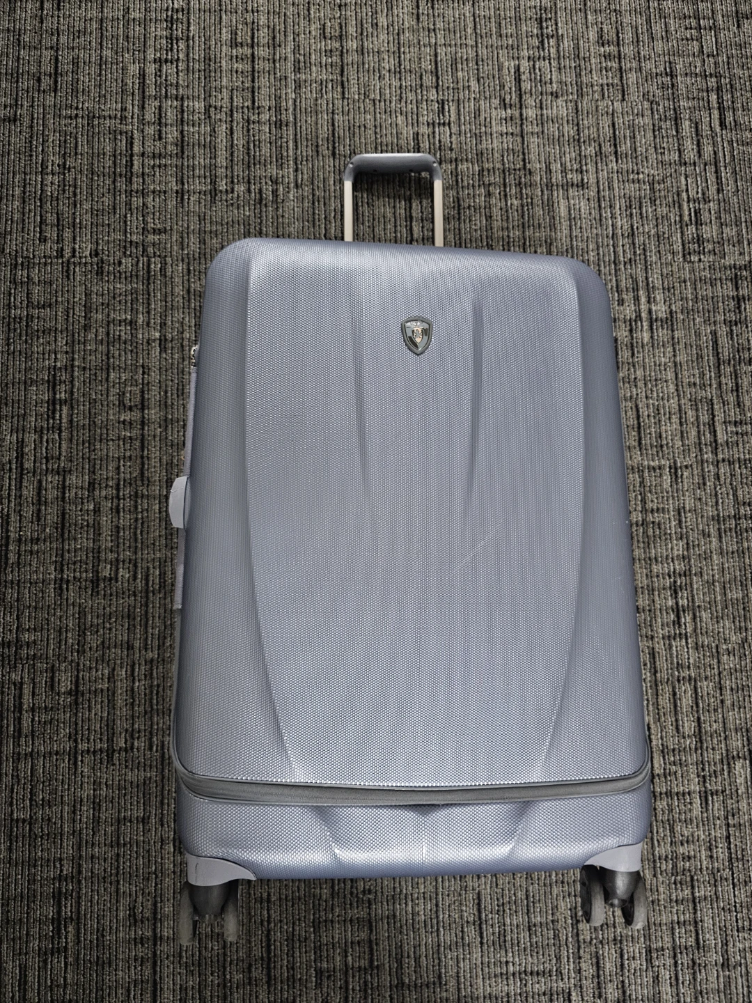 HEYS Executive 30 Inch Large Luggage - photo 2