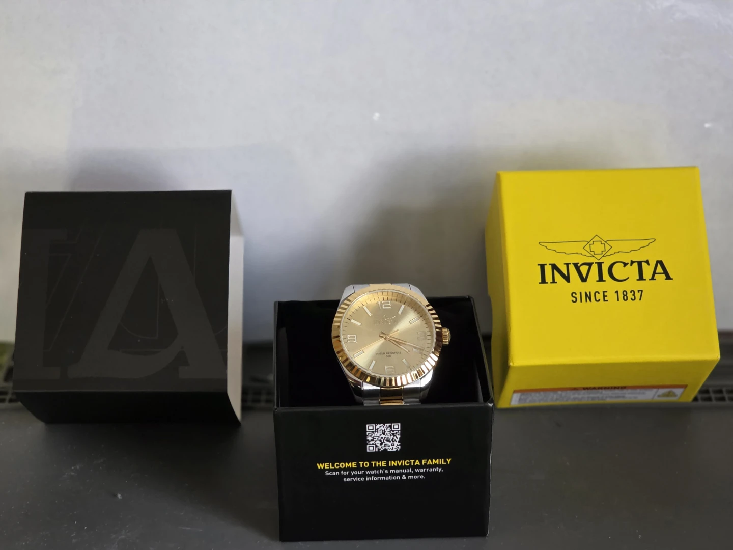 Authentic Invicta 47457 Quartz, Gold Dial Stainless Steel 43mm - photo 3