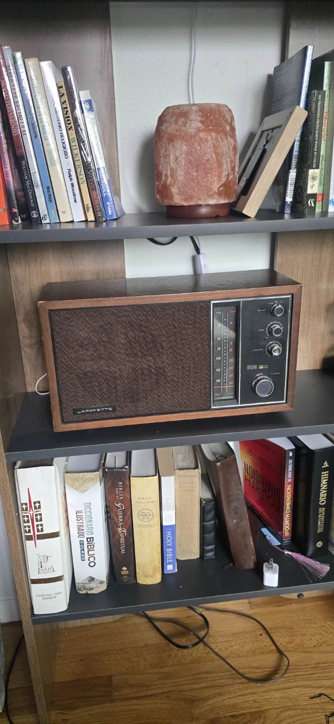 Vintage Lafayette Radio. Working Good