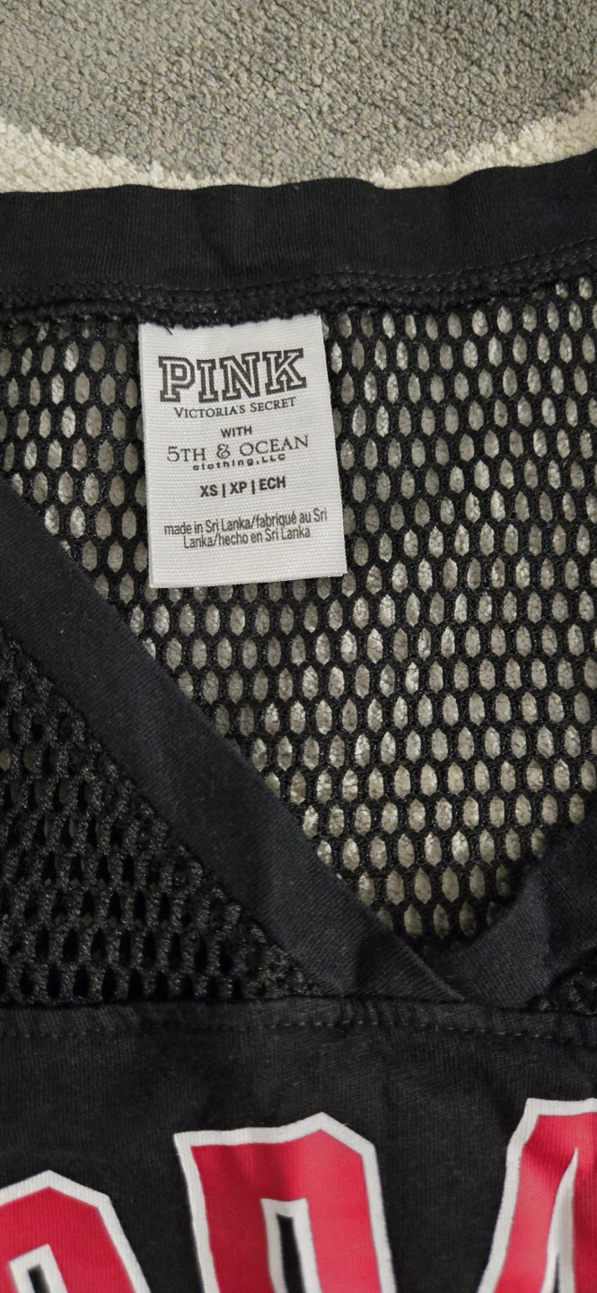 Victoria secrets pink shirts - photo 3
