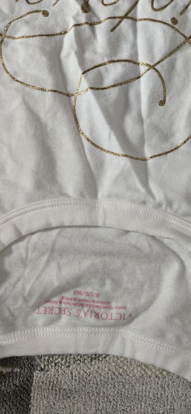 Victoria secrets pink shirts - photo 5
