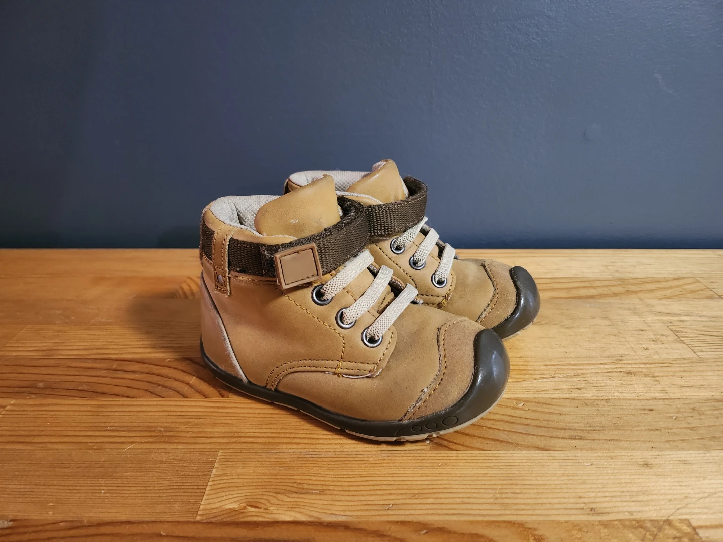 Toddlers Strap-on Leather boots- (Size 6)