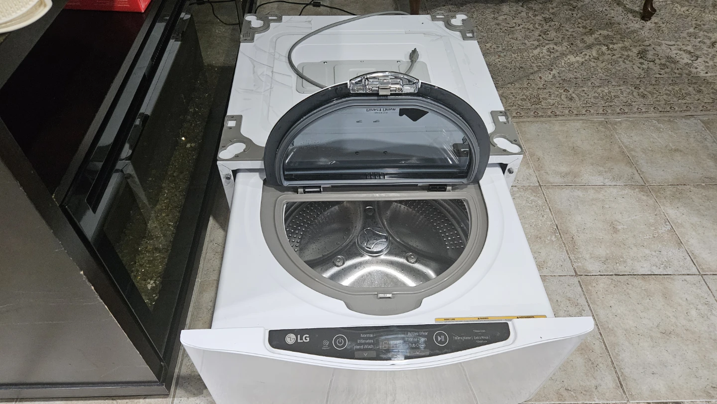 LG sidekick pedestal washer