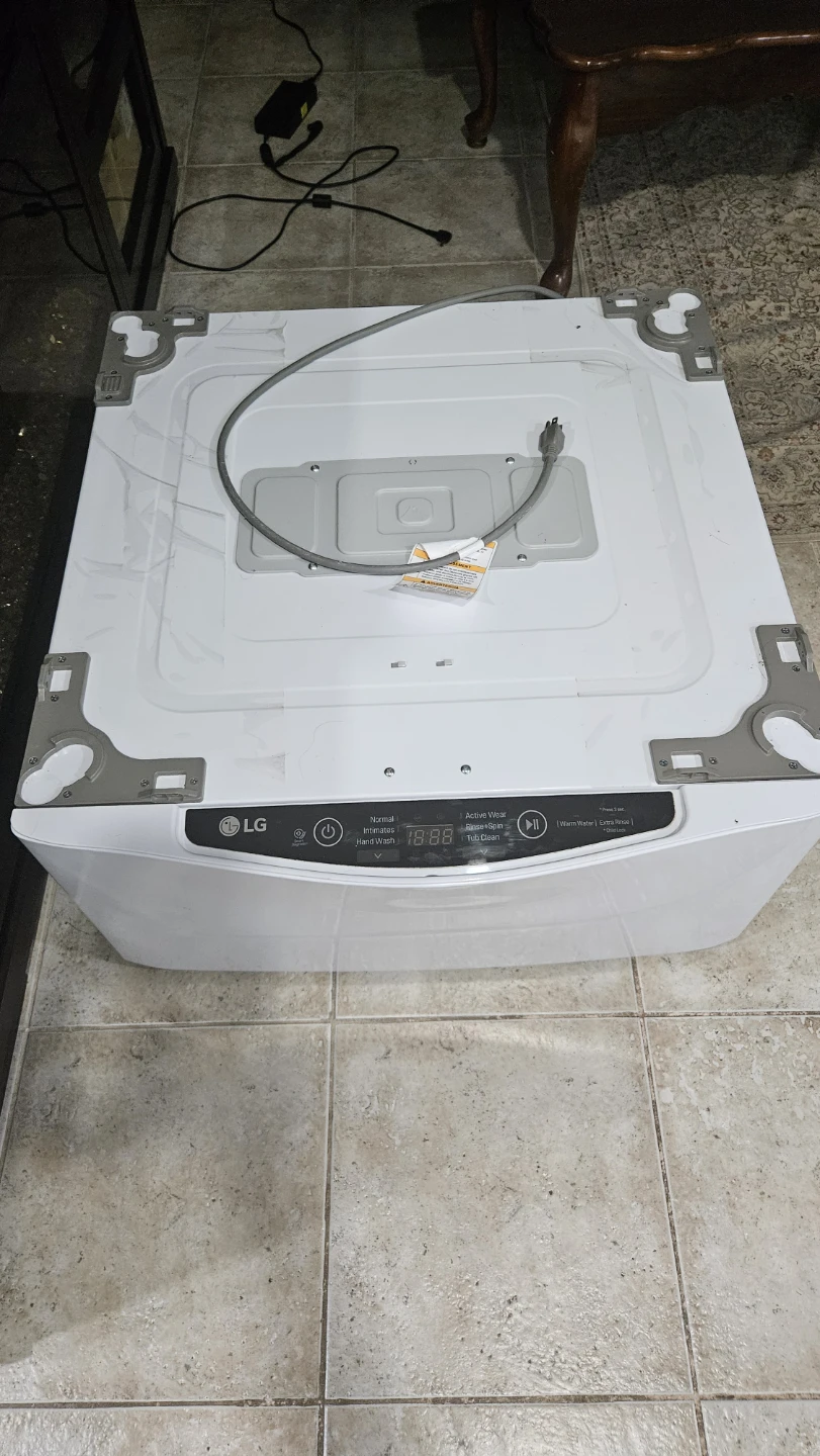 LG sidekick pedestal washer - photo 3