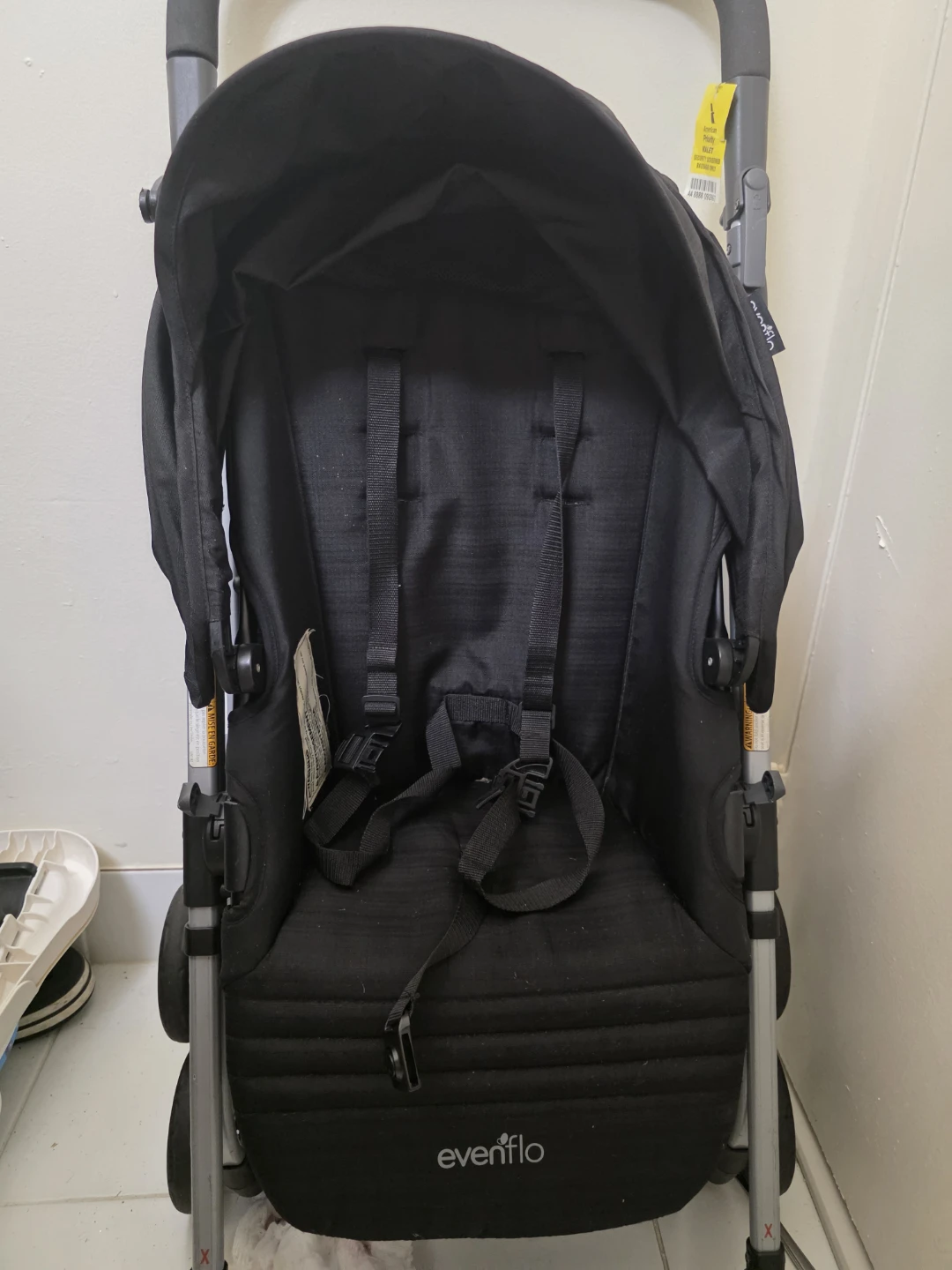 Evenflo reverse stroller - photo 2