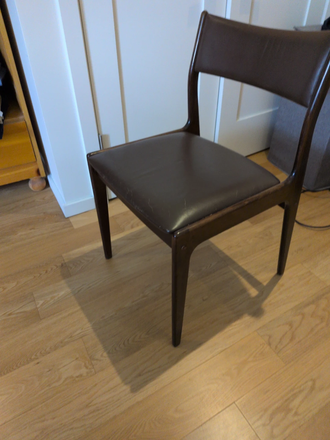 Pair of mid-century Danish Rosewood Dining Chairs - photo 4