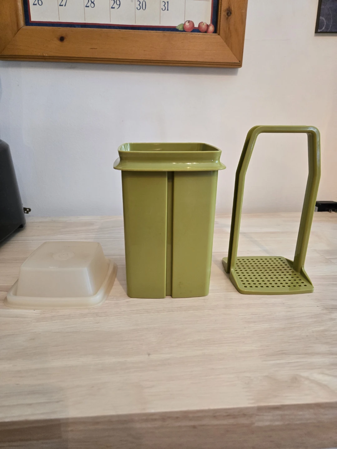 Vintage Pick a Deli Olive/Pickle Tupperware - photo 5