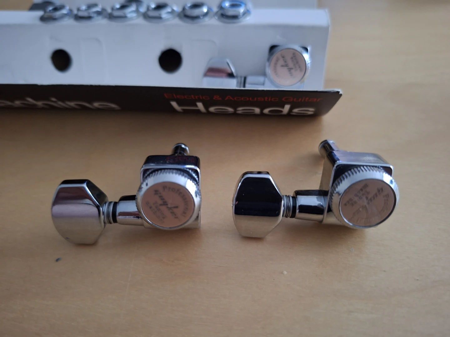 Music Store locking tuners 6 string - photo 2