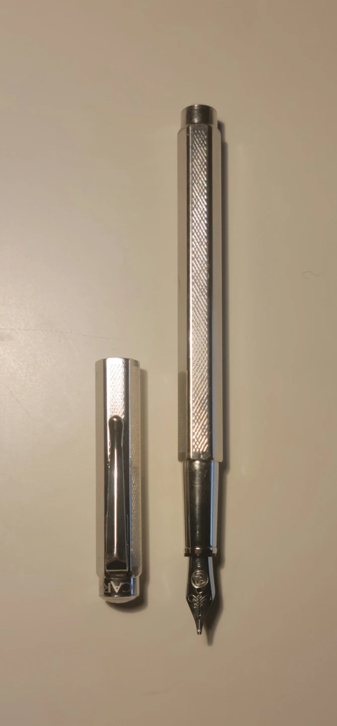 Caran d'Ache Ecridor Chevron fountain pen