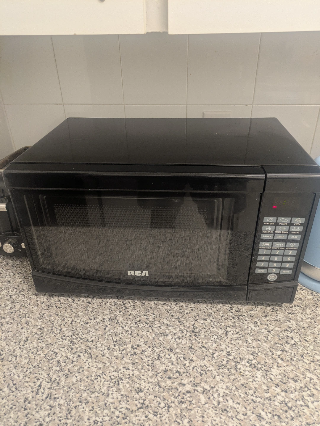 Black RCA Microwave