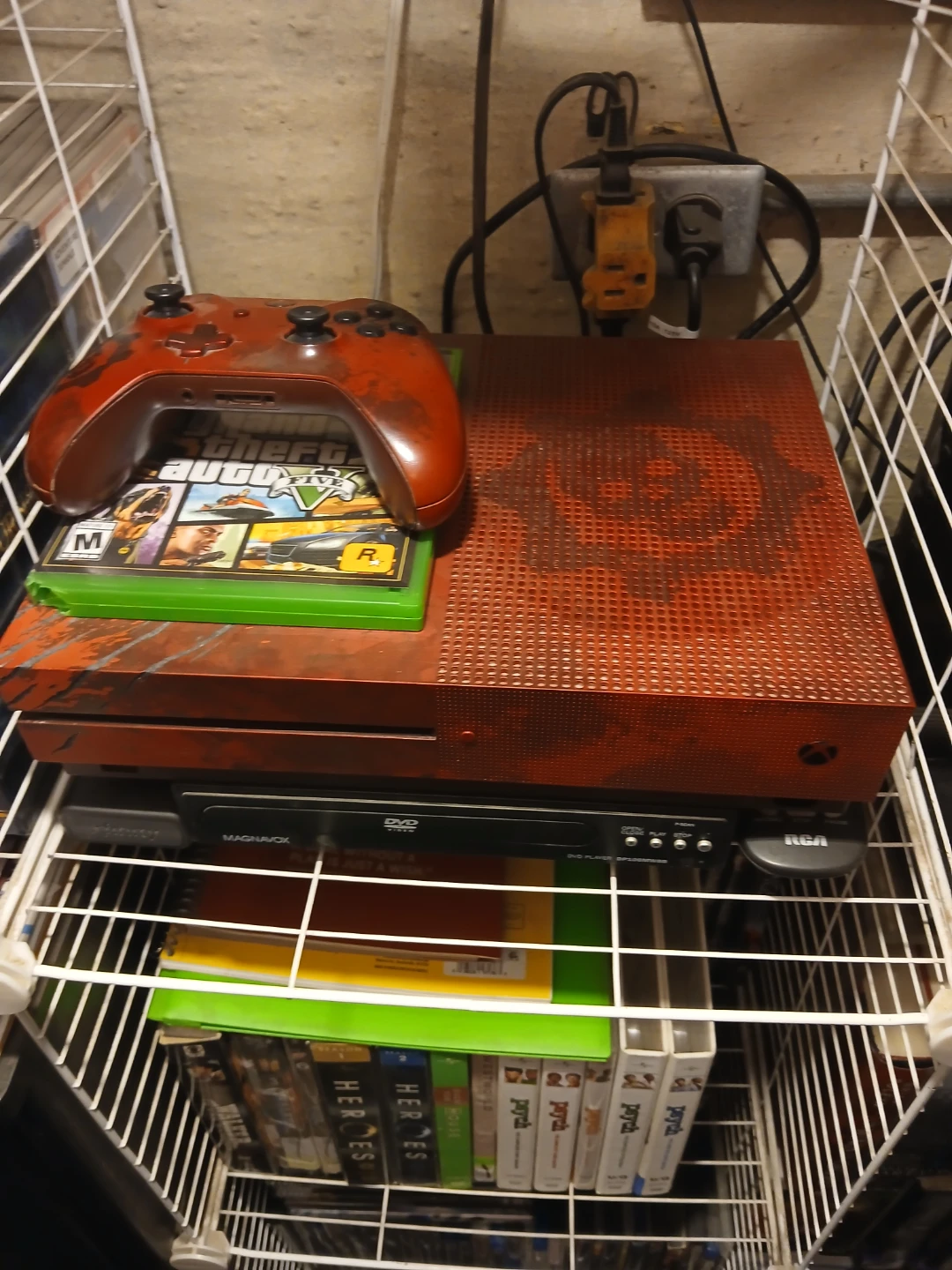 SPECIAL EDITION 2TB Xbox One Gears 5  Console and Controller