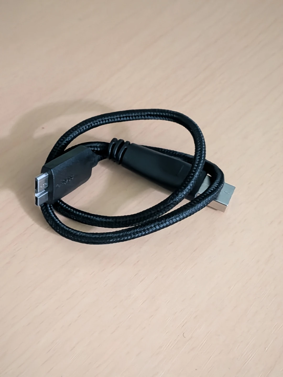 Official Xbox Seagate 2TB Game-Drive + Extension Cable - photo 3
