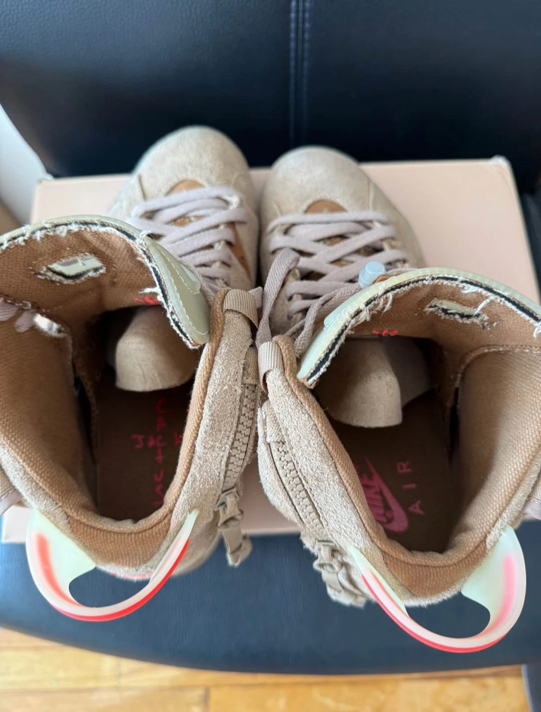 Travis scott jordan 6s - photo 3