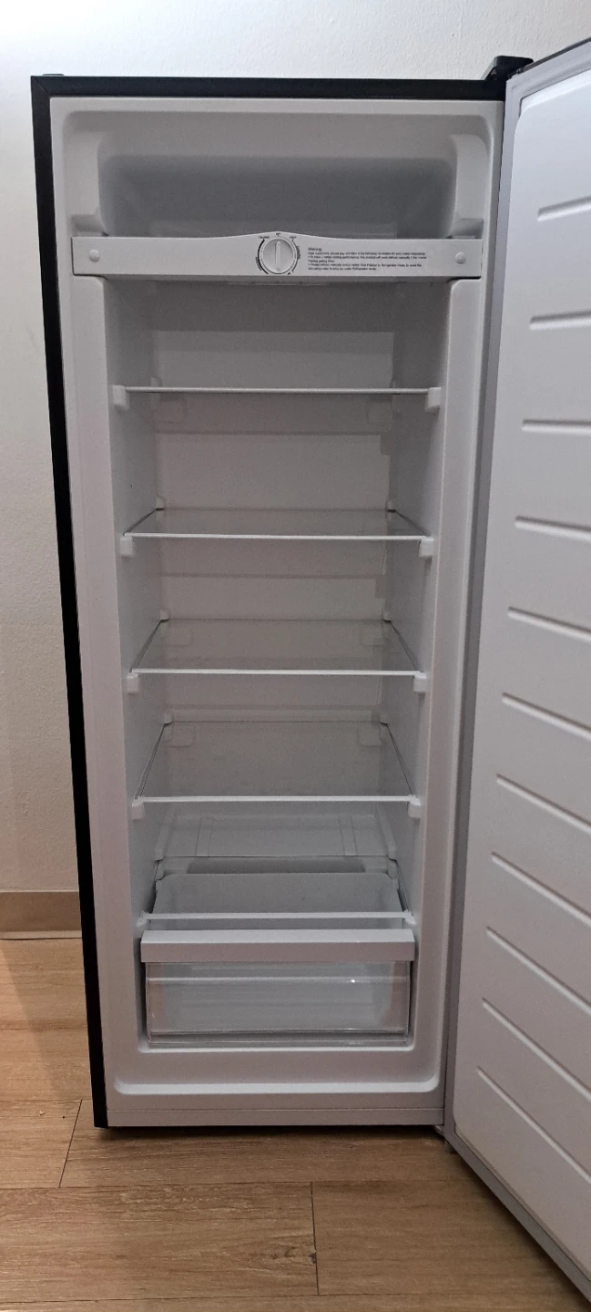 Midea 6.9 cu. ft. Convertible Upright Freezer
