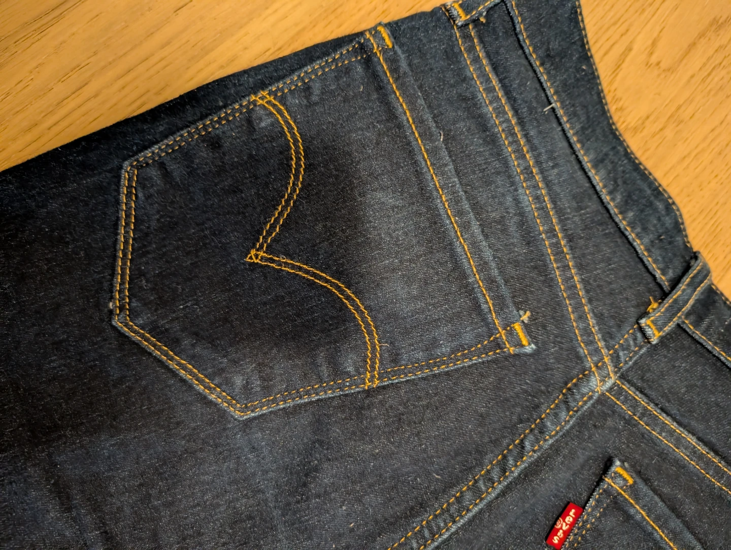 Levi's 725 High Rise Bootcut Jeans