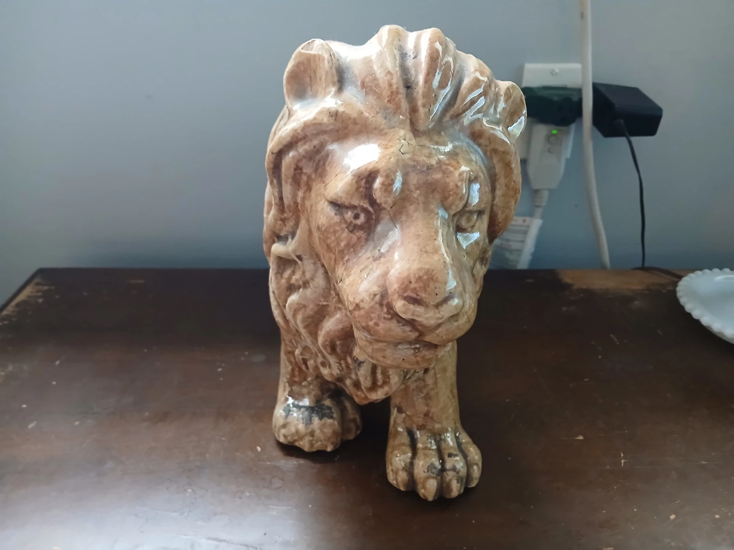 Ceramic Lion Figurine - photo 2