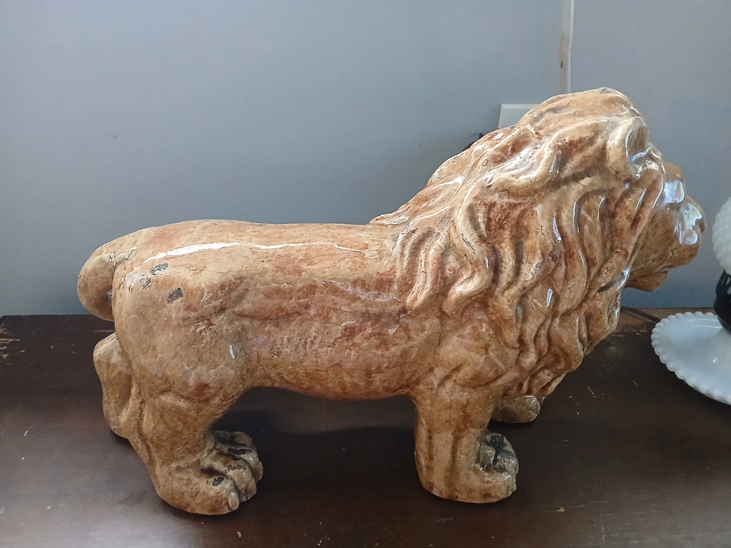Ceramic Lion Figurine - photo 3