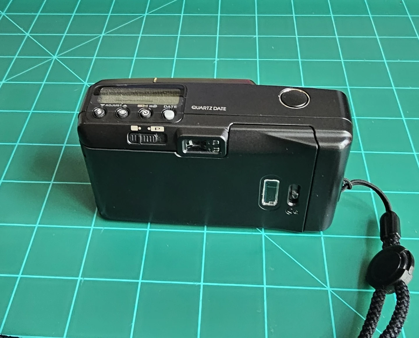 Pentax Espio Mini Quartz Date 35mm Film Camera - photo 3