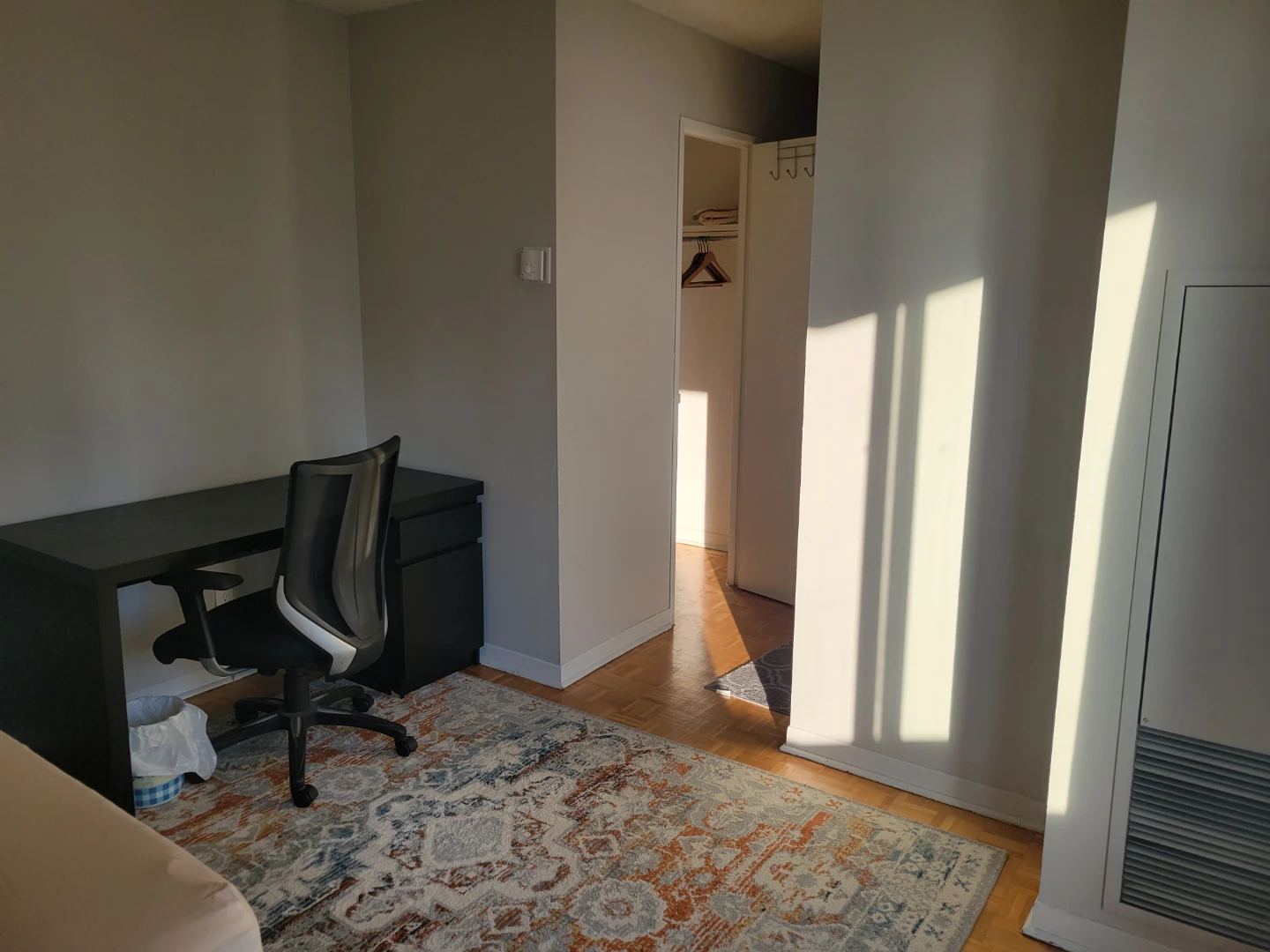 Master bedroom with private 1/2 bath & balcony. Square One area - photo 4