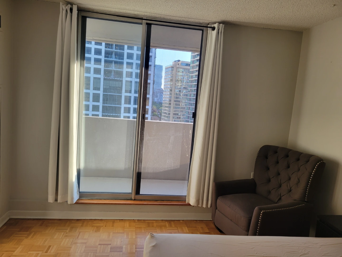 Master bedroom with private 1/2 bath & balcony. Square One area - photo 5