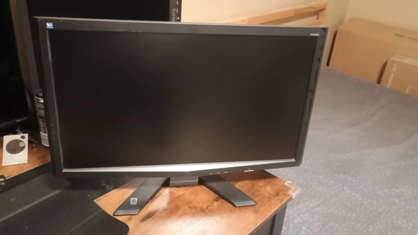 Monitor, 23 inch, $50.-