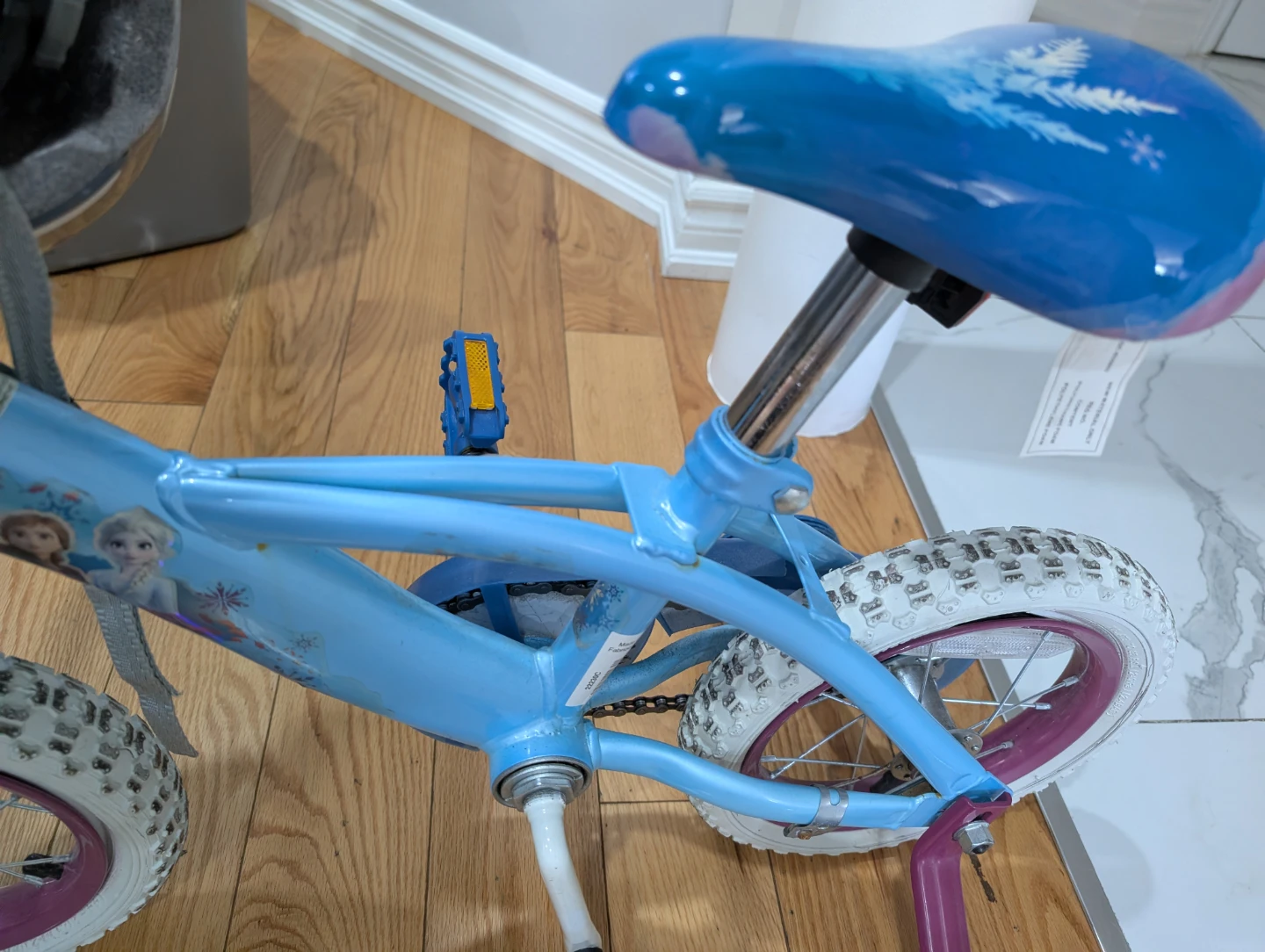 Kids' Blue Disney Frozen Bike with Training Wheels and helmet - photo 4