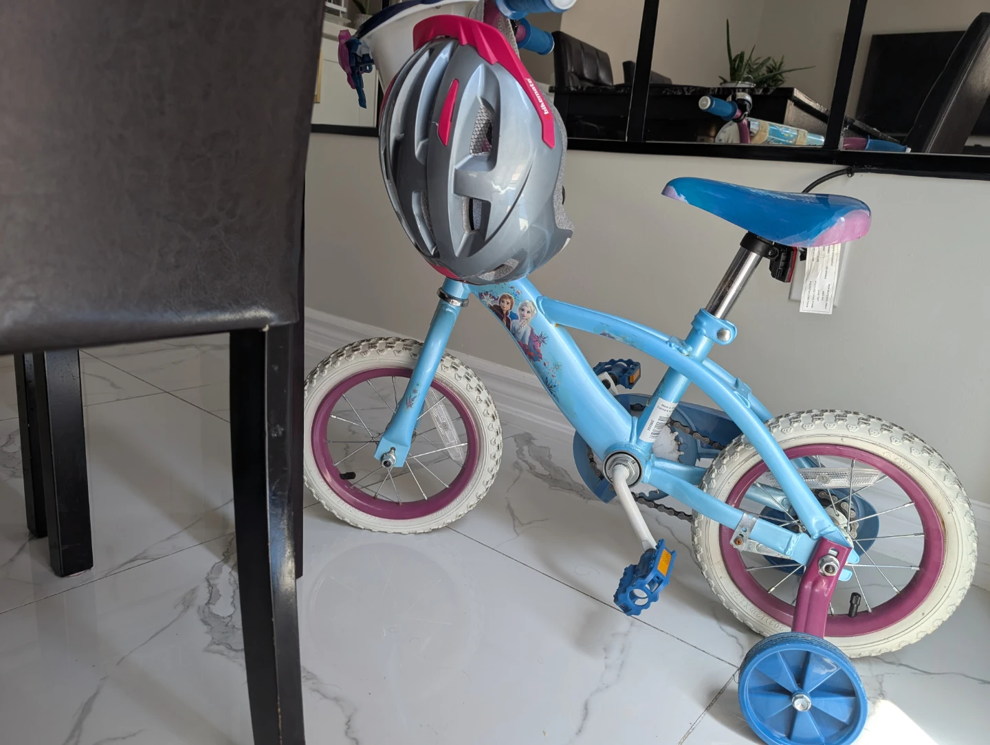Kids' Blue Disney Frozen Bike with Training Wheels and helmet - photo 5