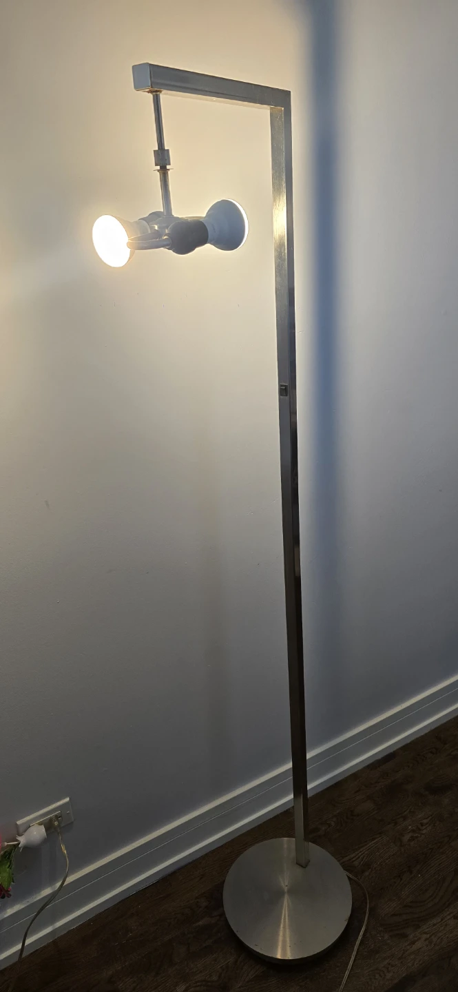 Modern Metal Floor Lamp - photo 2