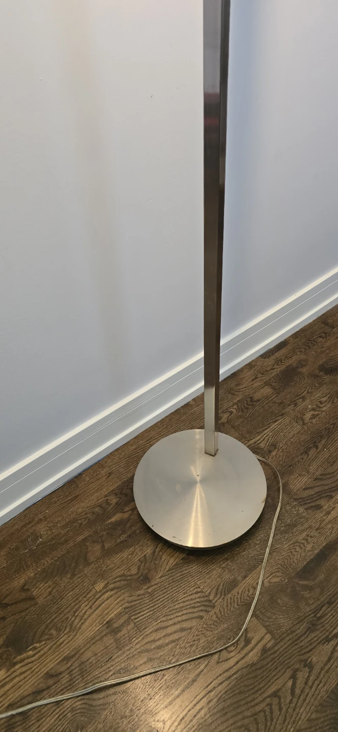 Modern Metal Floor Lamp - photo 3