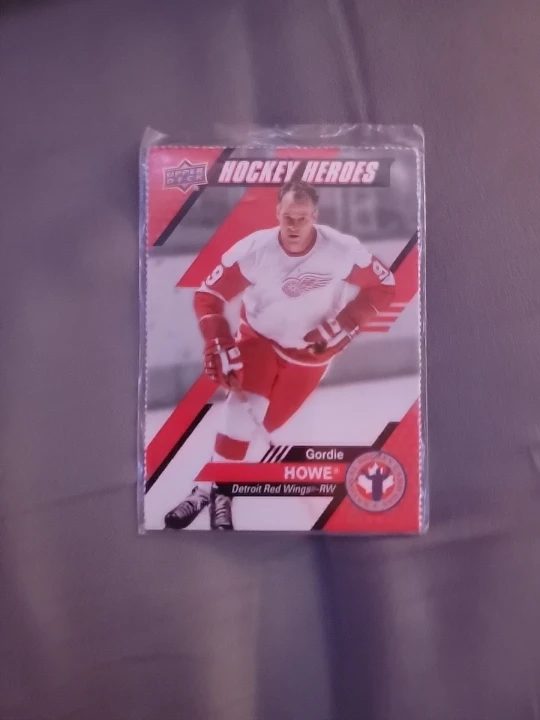 Assorted Sports Trading Cards - Hockey & Football - photo 2