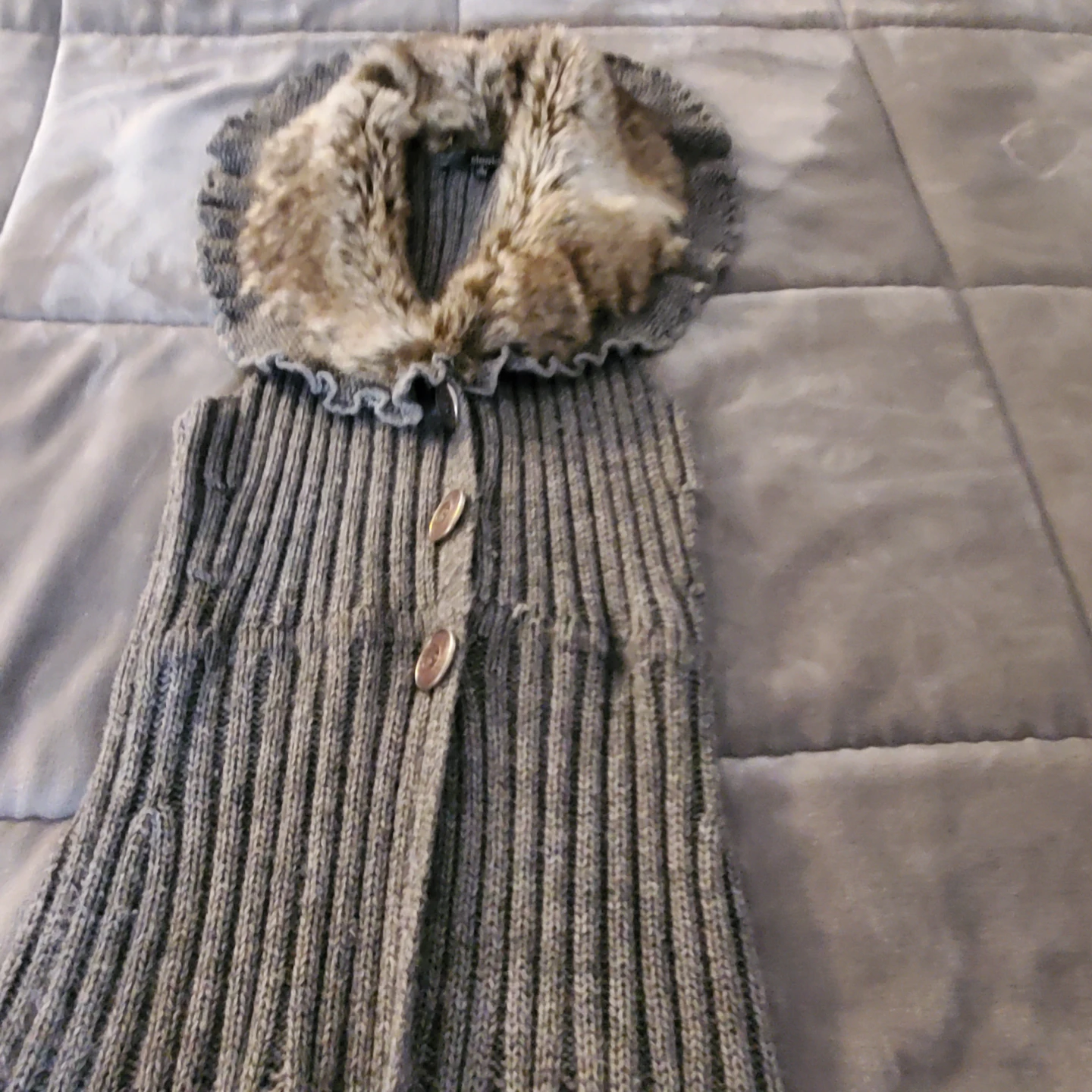 Grey Knit Vest with Faux Fur Collar - photo 2