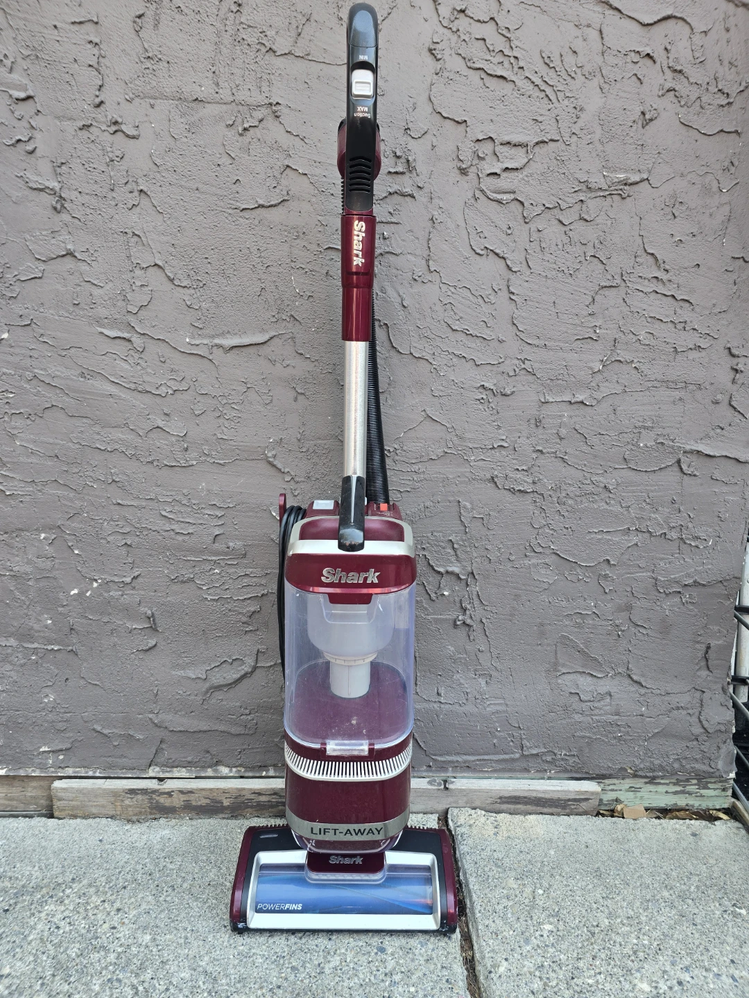 Shark Navigator Lift-Away Upright Corded Vacuum with PowerFins