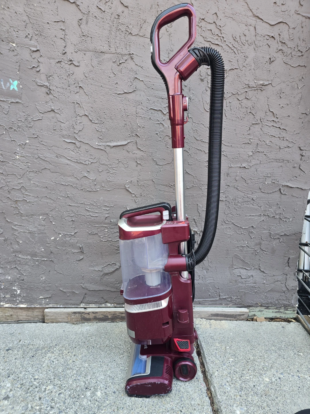 Shark Navigator Lift-Away Upright Corded Vacuum with PowerFins - photo 4