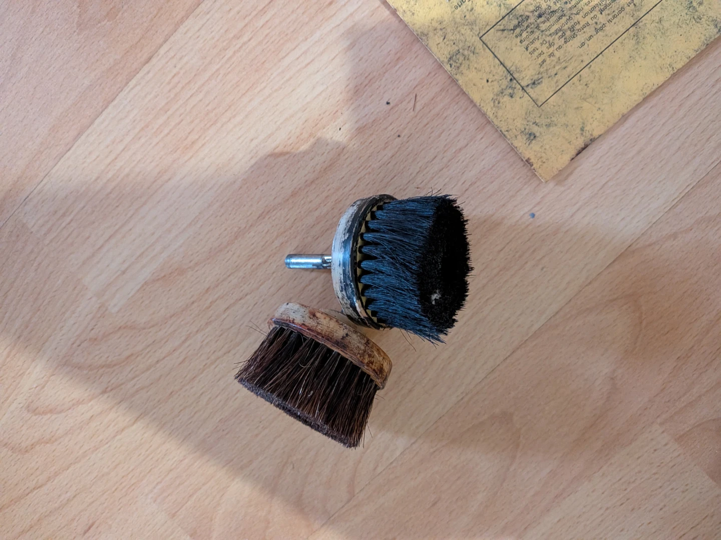 Ronson Roto-Shine Electric Shoe Polisher - photo 4
