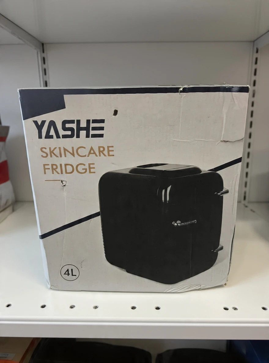 Yashe Skincare Fridge - 4L Black Mini Fridge