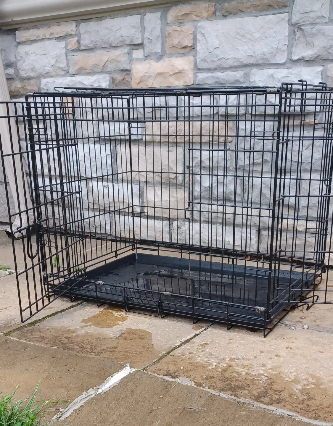 Black Wire Dog Crate with Tray Large Size