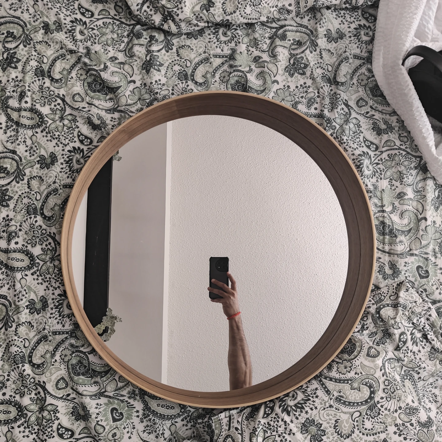 IKEA NISSEDAL Round Mirror