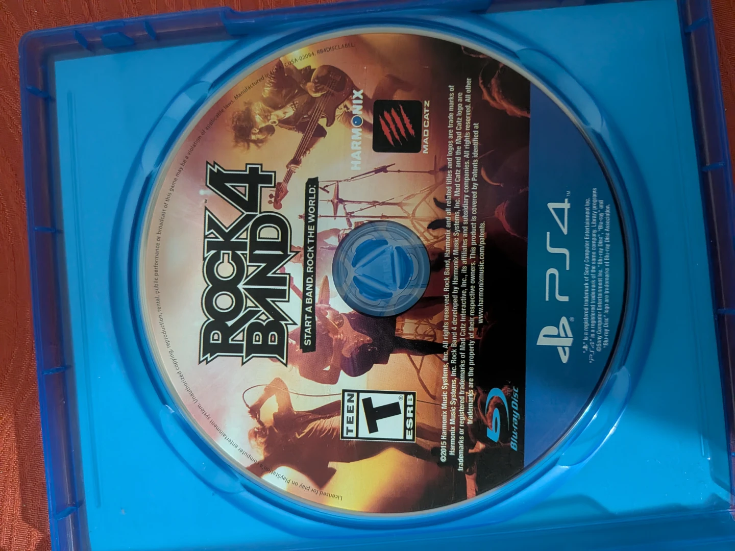 Rock Band 4 Wireless Guitar + Game Disc Bundle (PS4 / PS5) - photo 3