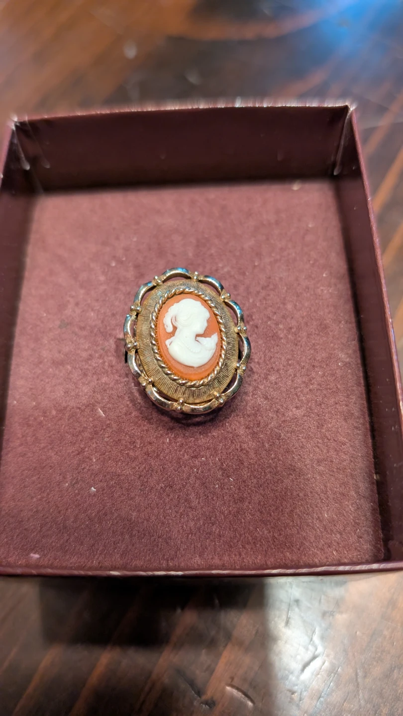 Vintage Cameo "poison" Ring in Box - photo 2