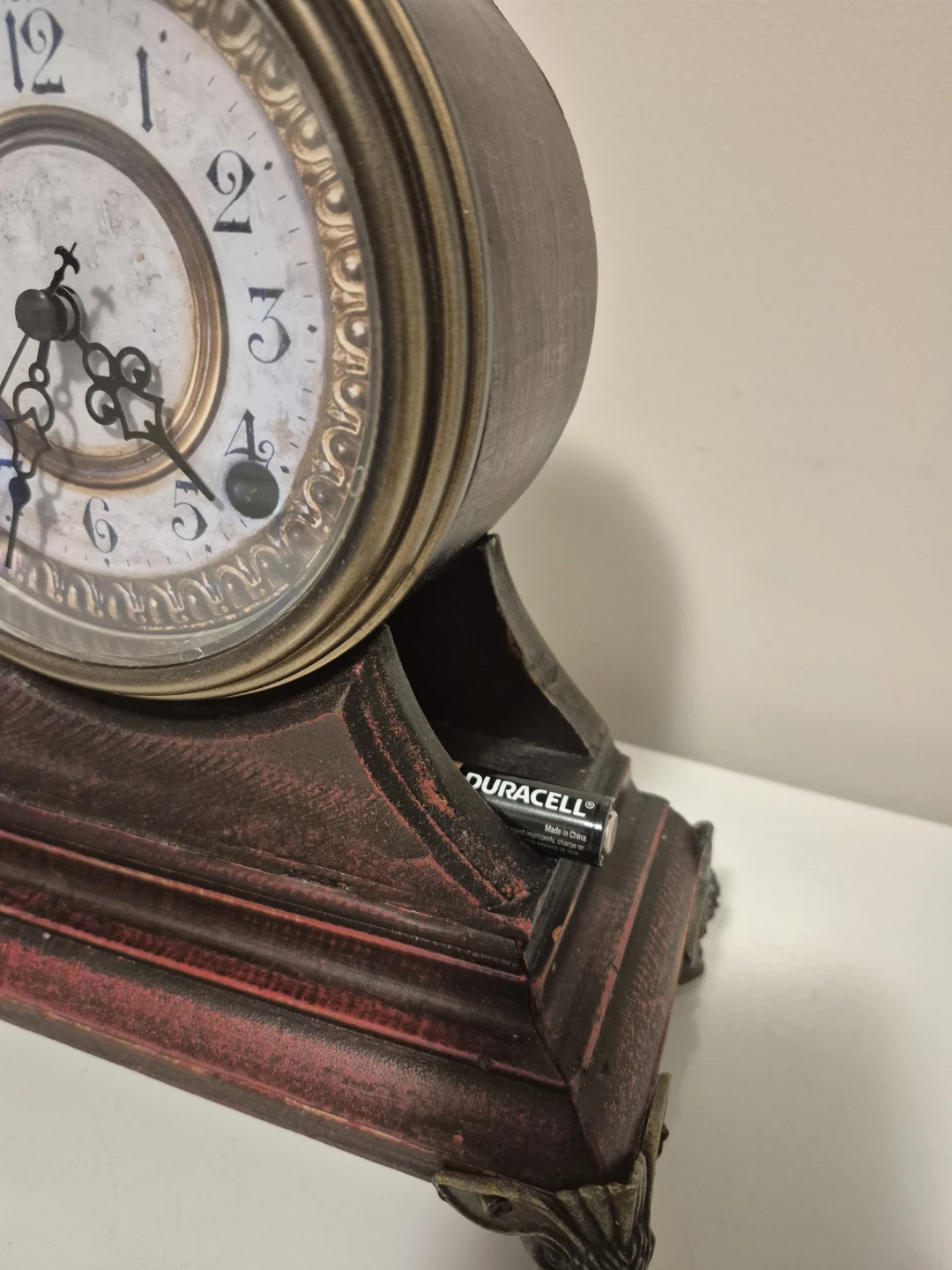 Vintage Mantel Clock 🕰 with Duracell Battery - photo 5